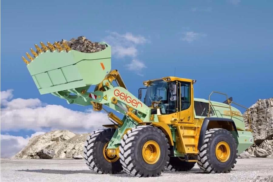 Liebherr delivers 50,000th wheel loader
