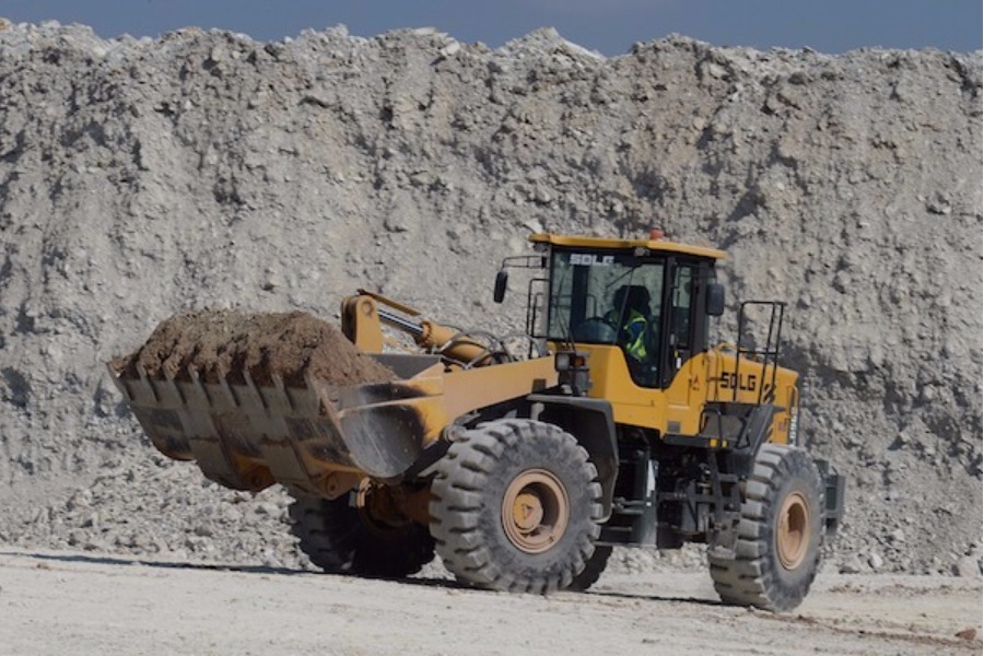 Two SDLG wheel loaders in action at clay quarry