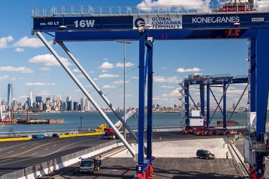 Konecranes celebrates delivery of its 1 000th RTG