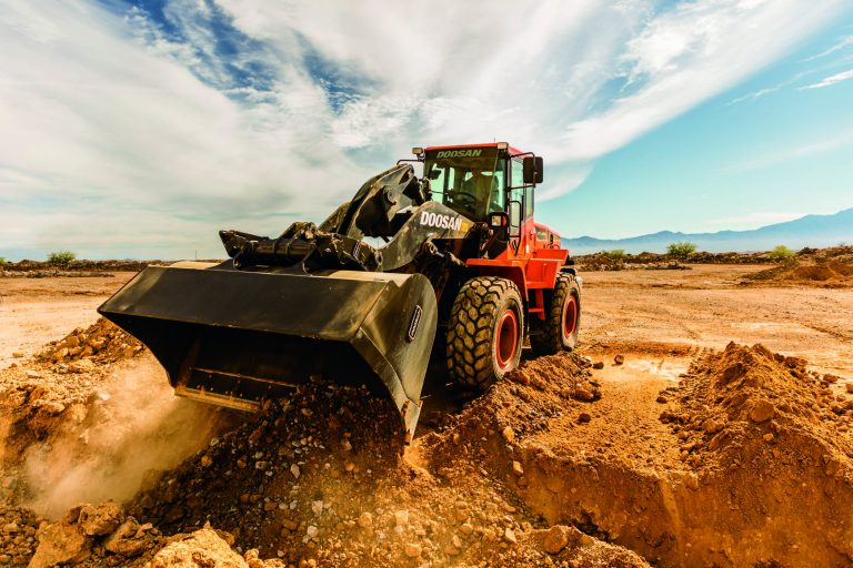Darran Loader Doosan’s new DL280-5 loader designed for the dirtiest environments ...